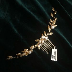 Bridal gold hair piece
